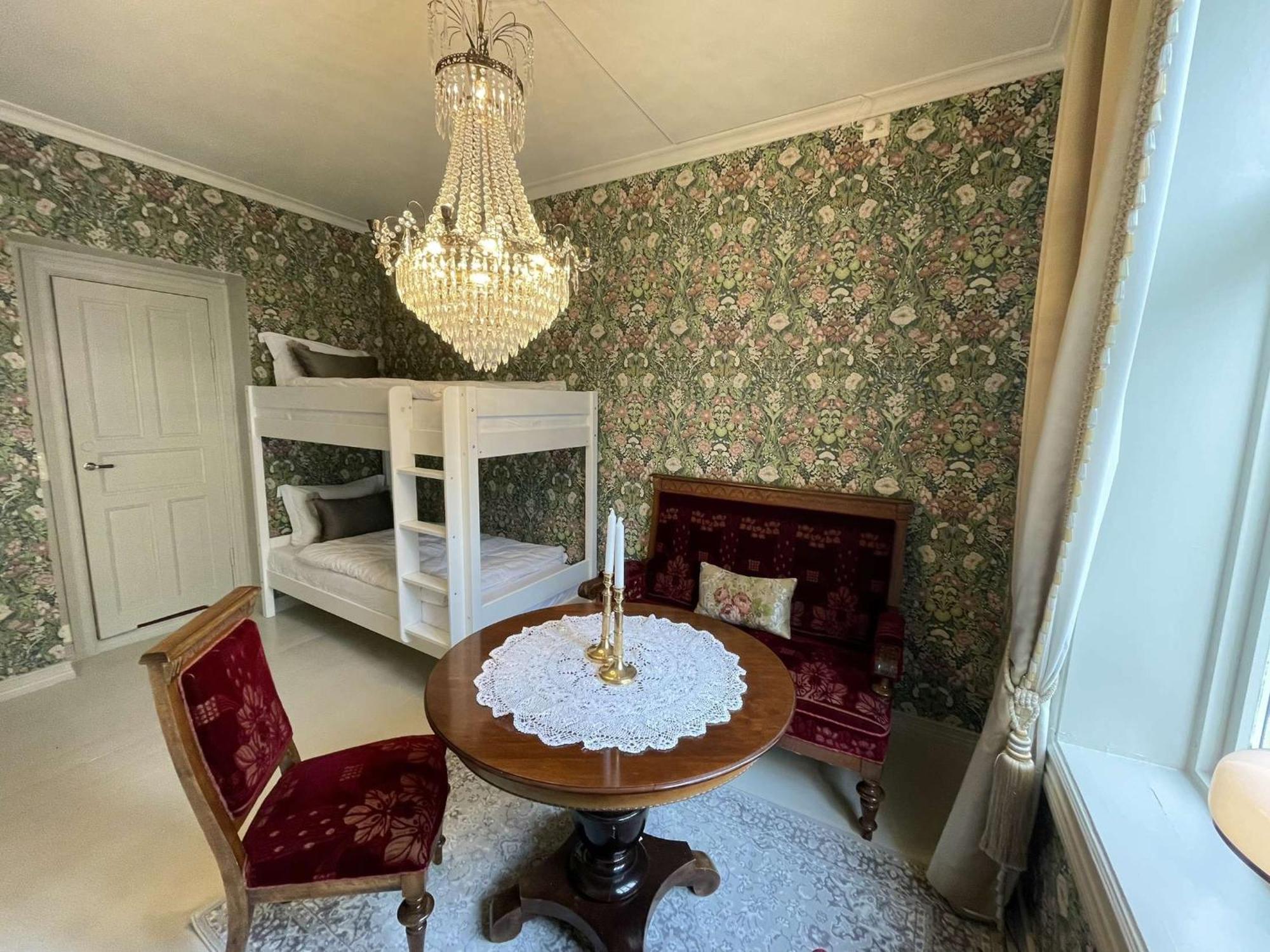 Jugend 1903 Apartment